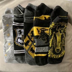 Harry Potter socks hufflepuff themed!
